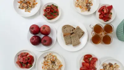 "Продукты питания ежегодно дорожают". Десятки школ в Казахстане не могут внедрить новое меню