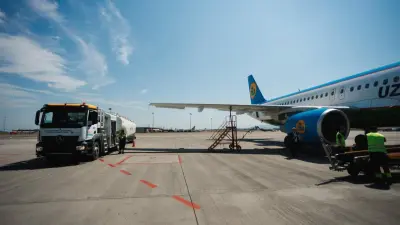 В аэропорту Алматы впервые заправили самолёт авиатопливом Jet A-1