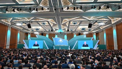 Токаев: Маслихаты несут такую же ответственность за обеспечение социального благополучия региона, как и акиматы