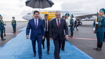 Президент Монголии прилетел в Астану для участия в саммите ШОС