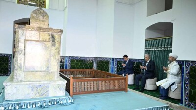 Токаев посетил мавзолей Ходжи Ахмеда Ясави