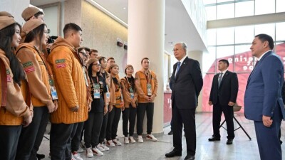 Всемирные игры кочевников: форму национальной сборной показали Токаеву