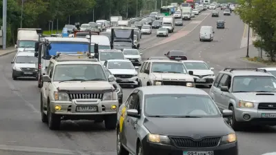 Злостных нарушителей ПДД в Казахстане не более 6%, считает сенатор