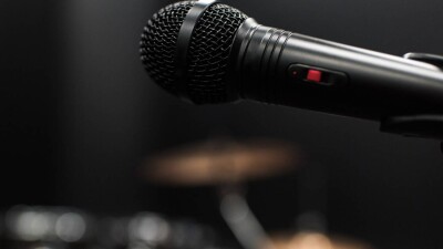 Ещё одного стендап-комика арестовали в Казахстане за нецензурную брань
