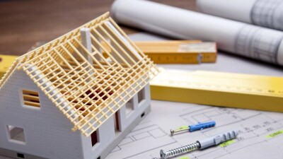 Шарлапаев о новом жилье для пострадавших от паводков: Покупать быстрее, чем строить