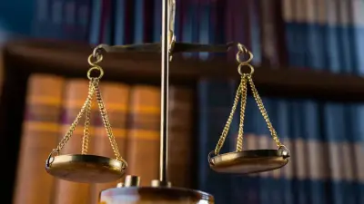 Можно ли подать на алименты, если родители ребёнка не были в официальном браке, разъяснил Конституционный суд