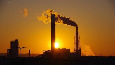 Факел вспыхнул на НПЗ в Атырау: в КазМунайГазе назвали причину