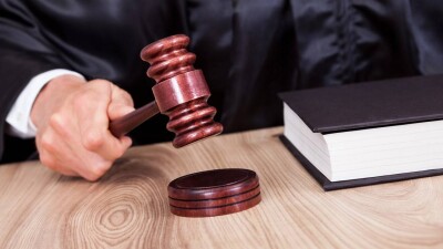 Чиновники от спорта в Астане похитили 60 млн тенге: Верховный суд отменил смягчение приговора