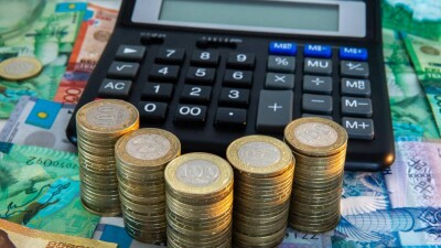 Две фракции в мажилисе не поддержали предложенный правительством трёхлетний бюджет