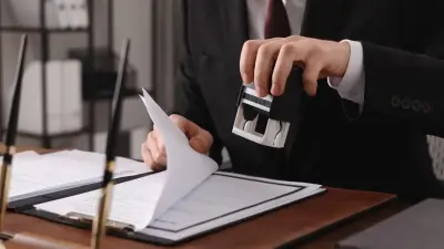 "Почему должны работать бесплатно?" Нотариусы Казахстана считают свои услуги недооценёнными