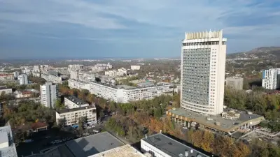 В центре Алматы на километры ограничат движение