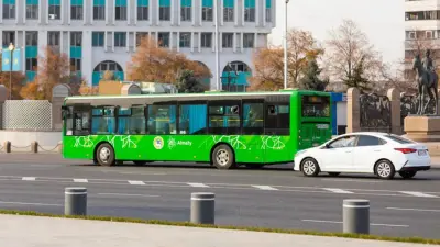 Несколько автобусных маршрутов временно изменили схемы движения в Алматы