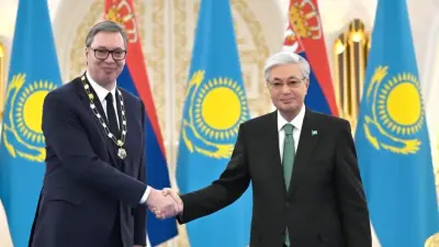 Токаев наградил Вучича орденом "Алтын Қыран"