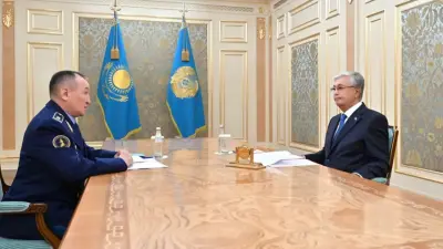 Токаев принял министра обороны