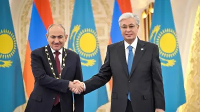 Токаев наградил Пашиняна орденом "Алтын Қыран"