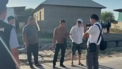 Помогали перейти границу за 500 тысяч тенге: предполагаемую ОПГ задержали на юге Казахстана