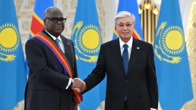 Токаев наградил президента Конго орденом "Достык"