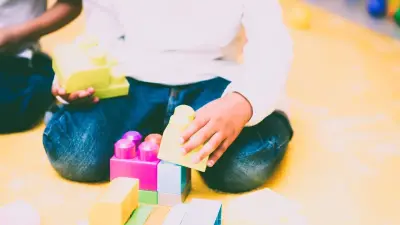 Издевательство над воспитанником коррекционного центра в Алматы расследует полиция