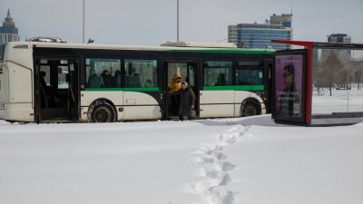 Движение трёх пригородных маршрутов приостановили в Астане