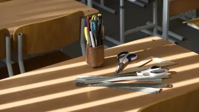 "Вместо денег передали только функции". Мажилисмен раскритиковал программу управления школами