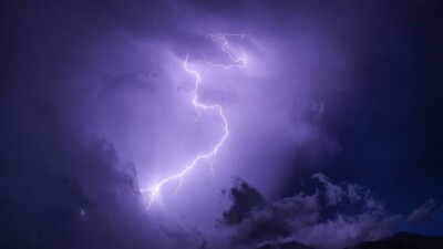 Спасатели обратились к алматинцам из-за надвигающегося шторма