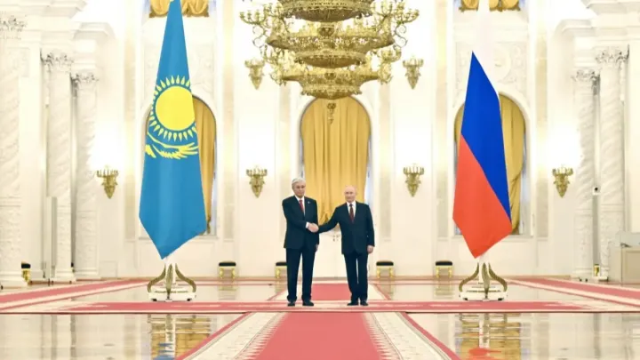 Токаев Путину: Нам важно передать молодёжи Казахстана и России эстафету дружбы и сотрудничества
