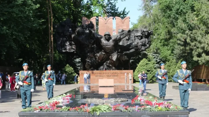 Когда в алматинском парке 28 гвардейцев закончат восстановительные работы