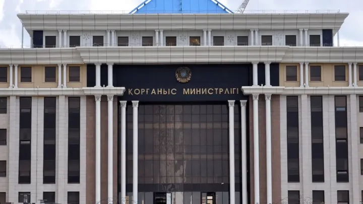 Токаев принял заместителей министра обороны