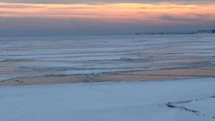 Житель Алматинской области вылил моторное масло в Капшагайское водохранилище