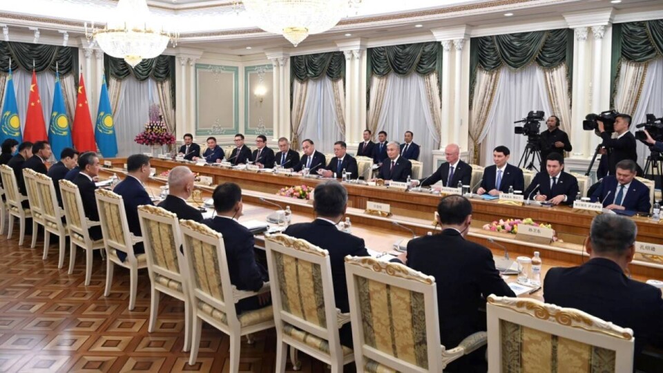 Китай инвестировал в экономику Казахстана 24 млрд долларов