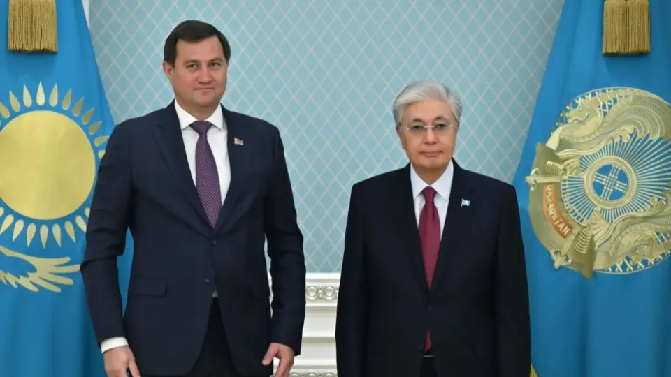 Максим Рыженков и Касым-Жомарт Токаев / Фото пресс-службы Акорды