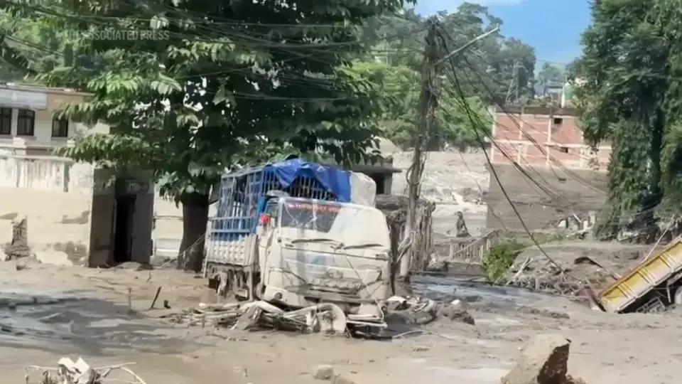 Кадр видео Associated Press