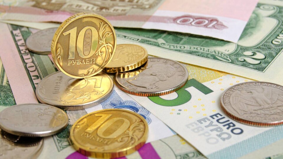 Сколько стоят доллар и рубль в обменниках Казахстана 8 июля