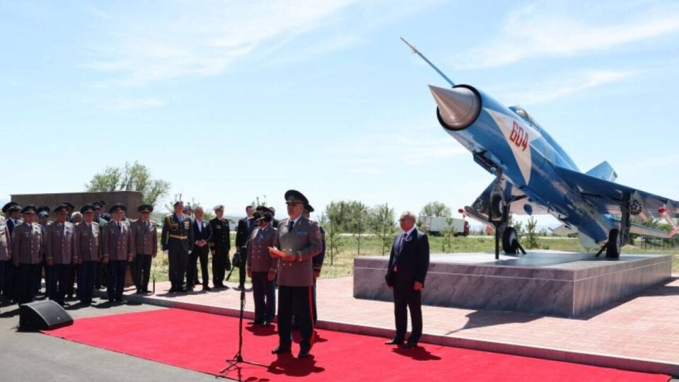 Авиабазе Талдыкоргана присвоили имя Сергея Луганского