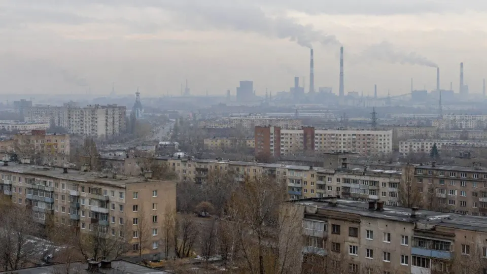 Карагандинцы смогут следить за качеством воздуха в своем районе / Изображение сгенерировано нейросетью
