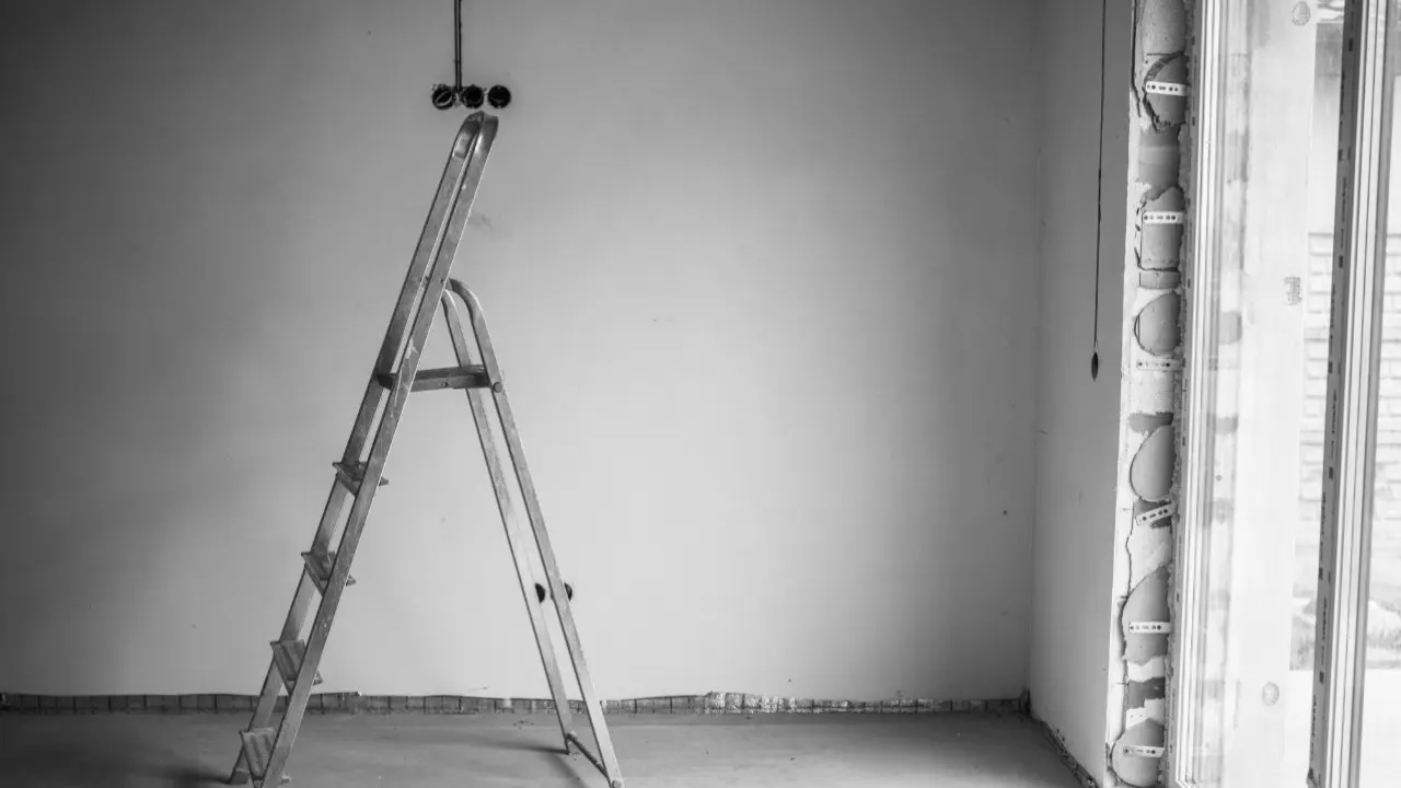 Больницу в СКО ремонтируют за счёт возвращённых активов