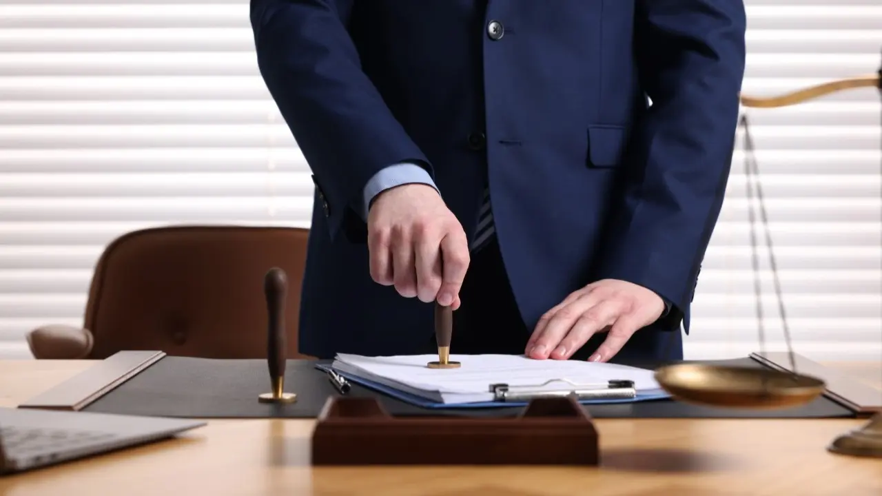 В Казахстане утвердили ставки на услуги нотариусов. На этапе обсуждения они вызвали возмущение и протест