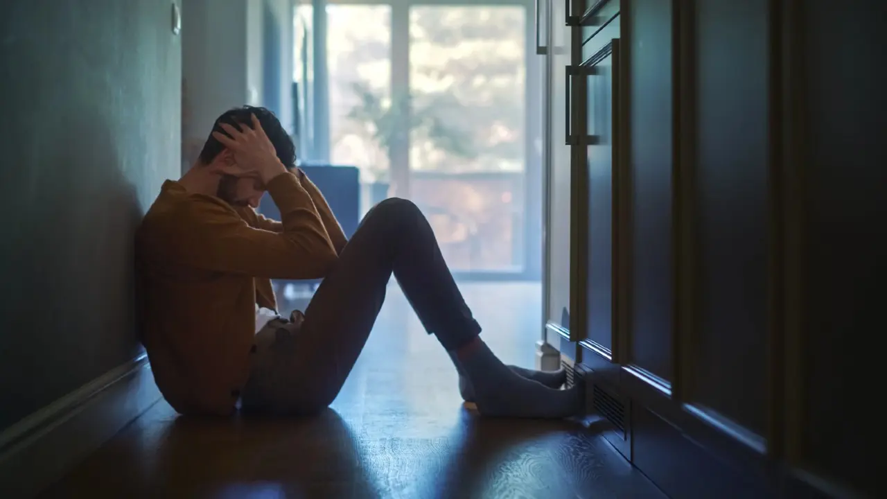 Больничный из-за депрессии: может ли диагноз поставить терапевт в поликлинике