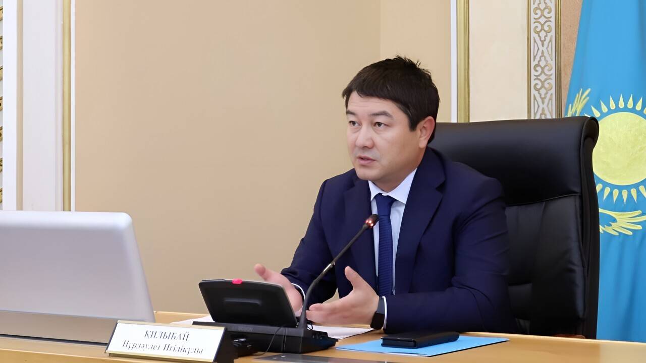 Тринадцатая сессии областного маслихата с участием Нурдаулета Килыбая / Фото пресс-службы акима Мангистауской области