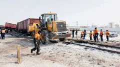 Грузовик столкнулся с поездом: движение восстановили после аварии на станции в Атырауской области