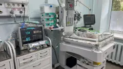 Малыша весом 740 граммов выписали домой после лечения в Алматы