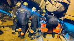 Мужчину зажало в авто под грузовиком в ДТП на трассе в Жетысуской области