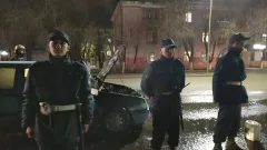 Водитель был в шоке: в Павлодаре гвардейцы потушили горящее авто до приезда пожарных