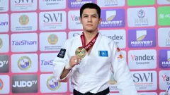 Казахстанский дзюдоист Жалгас Кайролла завоевал золото Grand Slam в Астане