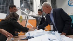 После подсчёта голосов полицейские сопроводят бюллетени и протоколы в территориальные комиссии референдума по АЭС