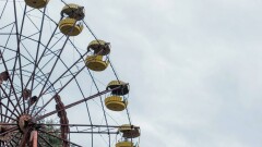 Женщина и ребёнок пострадали во время падения кабинки одного из аттракционов в парке Караганды