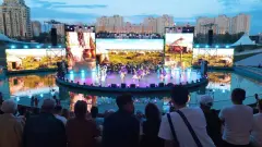Мультимедийное шоу прошло в Астане в День домбры