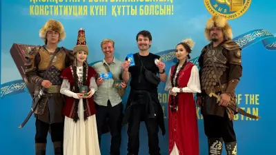 10 тысяч туристов получат подарки ко Дню Конституции в аэропорту Алматы