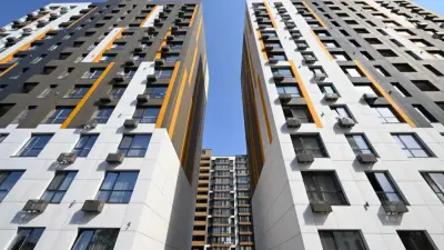 Дархан Сатыбалды встретился с жителями одного из проблемных ЖК в Алматы