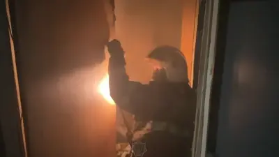 Пятнадцать человек эвакуировали при пожаре в Усть-Каменогорске